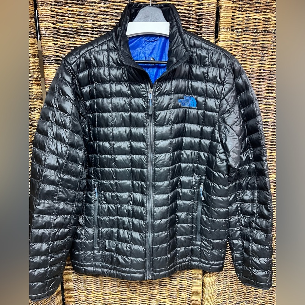 The North Face Men's Black Thermoball Puffer Jacket with Blue Logo - Medium